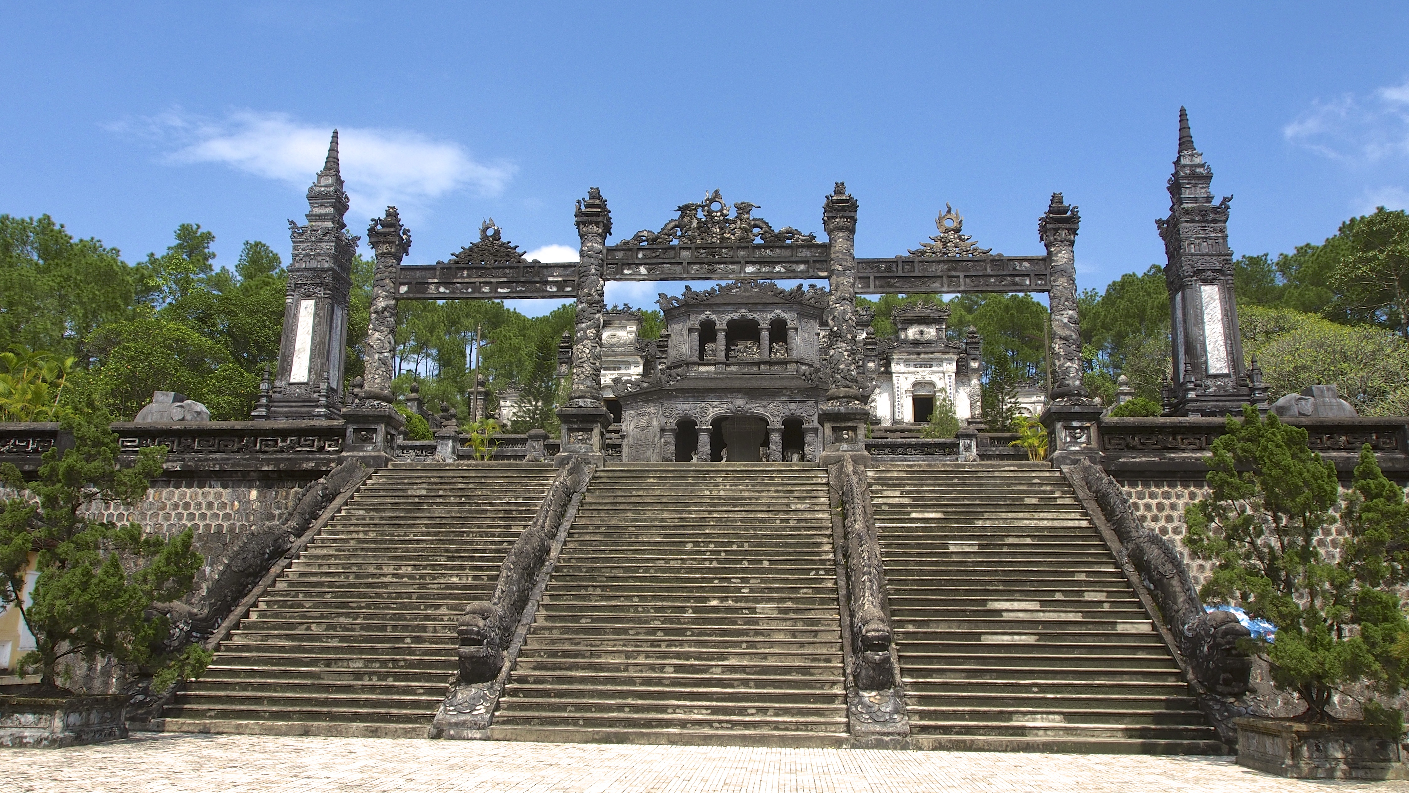 Half Day - Tu Duc & Khai Dinh Tomb