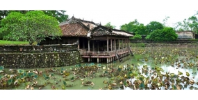 Half Day - Imperial Citadel & Tu Duc Tomb