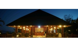 Prestine Lotus Spa Resort in Inle